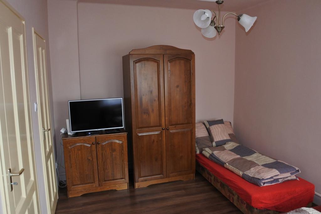 Kisasszony Apartman Eger Bagian luar foto